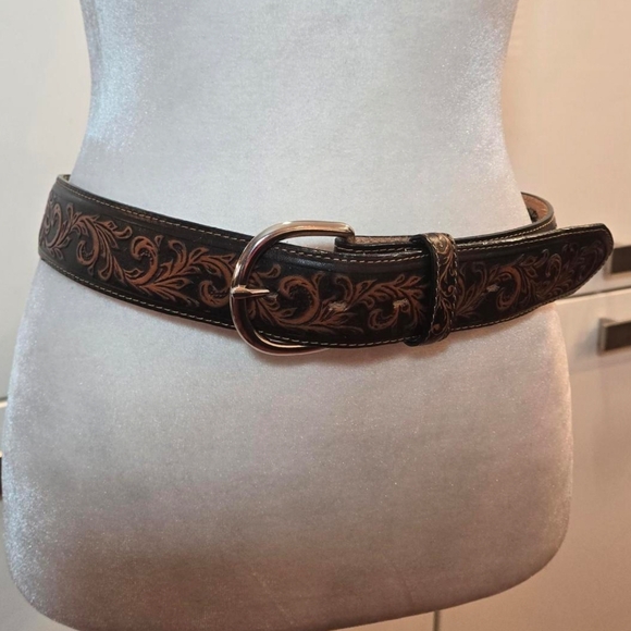Tony Lama Western Boho Tooled Leather Belt Made In The Usa Brown Size 42 XL - Picture 2 of 6